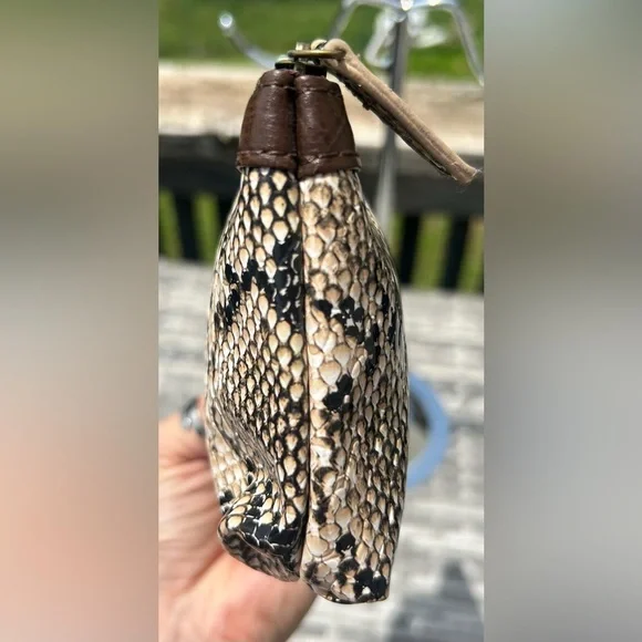 DSW Vegan Snakeskin Clutch Pouch Cosmetic Bag - Picture 3 of 9